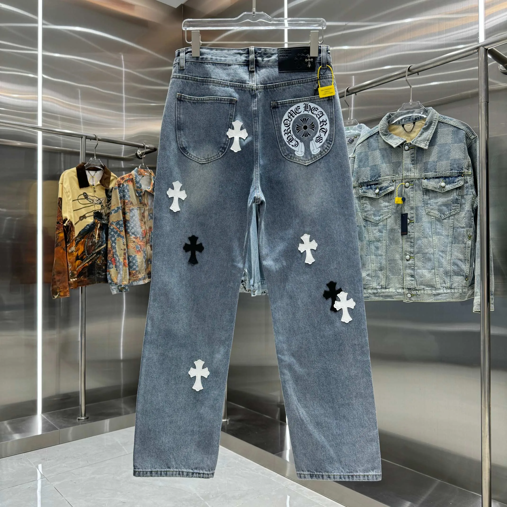 🅿️270 Crow Heart Cross Logo + Printed Horseshoe Logo Jeans 2025 latest product, original goods, washed casual jeans, imported original washed stretch fabric, comfortable and elastic, original hardware accessories decorated with logo, super correct version, extremely high grade, counter quality, fashionable and stylish upper body. The printing uses imported white foam printing, custom buttons, YKK zippers. The full set of accessories is customized in a one-to-one mold. Color: blue Size: S-XXL 28 30 32 34 36 codes
